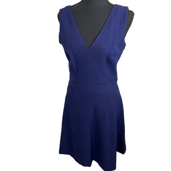 #162 VINCE CAMUTO Navy Ribbed Sleeveless Mini Dress - Picture 1 of 7